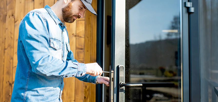 Frameless Glass Storefront Door Locks Replacement in Hughson, CA